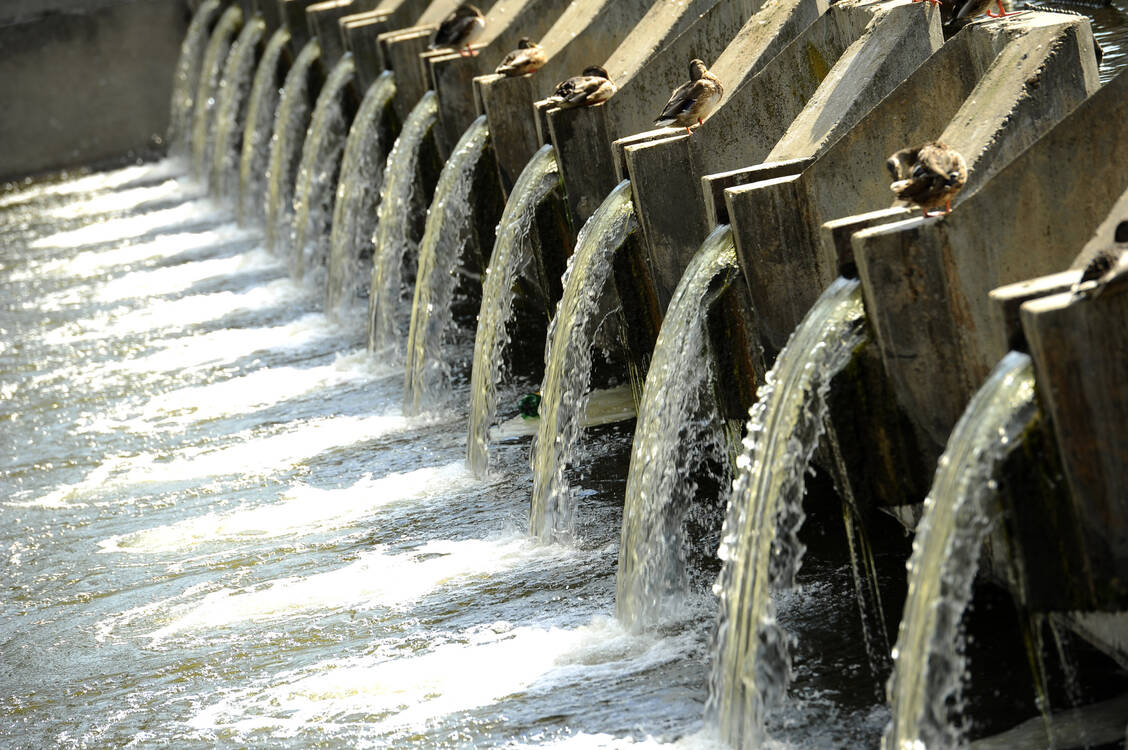 Im Abwasser der Stadt Beer-Sheva in Israel ließ sich RNA der Delta-Variante von SARS-CoV-2 auch bei starker Omikron-Zirkulation noch nachweisen.  / Foto: Adobe Stock/Agerpres Foto