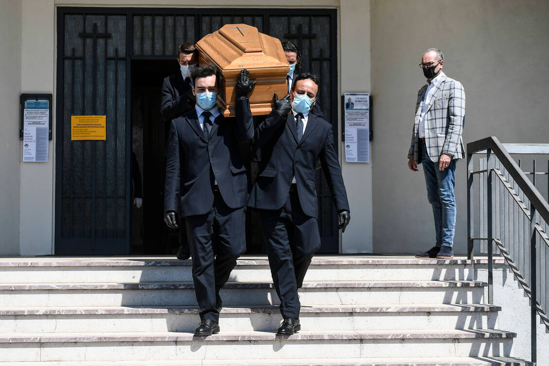 Wie viele Menschen sind an oder mit Covid-19 gestorben? Eine Frage, die wichtig, aber nicht leicht zu beantworten ist. / Foto: imago images/ZUMA Wire