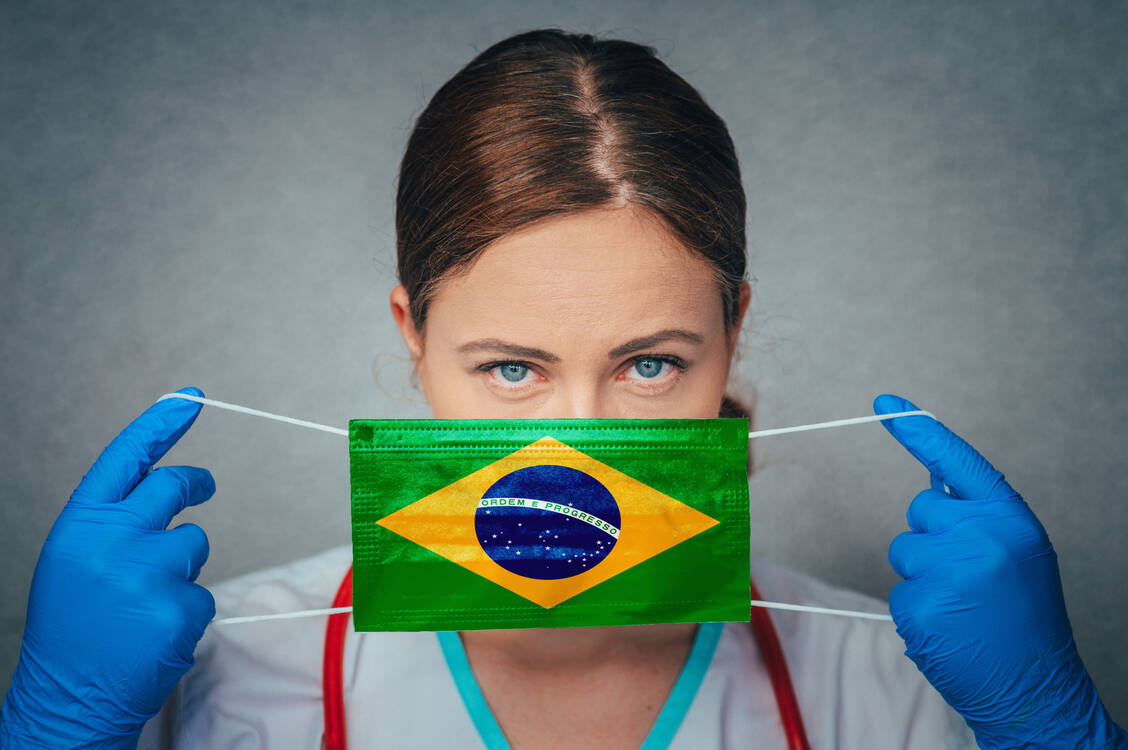 Es besteht die Hoffnung, dass die bereits entwickelten Covid-19-Impfstoffe auch vor der brasilianischen Virusvariante schützen. / Foto: Adobe Stock/kovop58