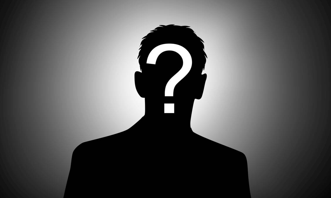 ER? Wer ist ER? / Foto: Adobe Stock/BillionPhotos.com