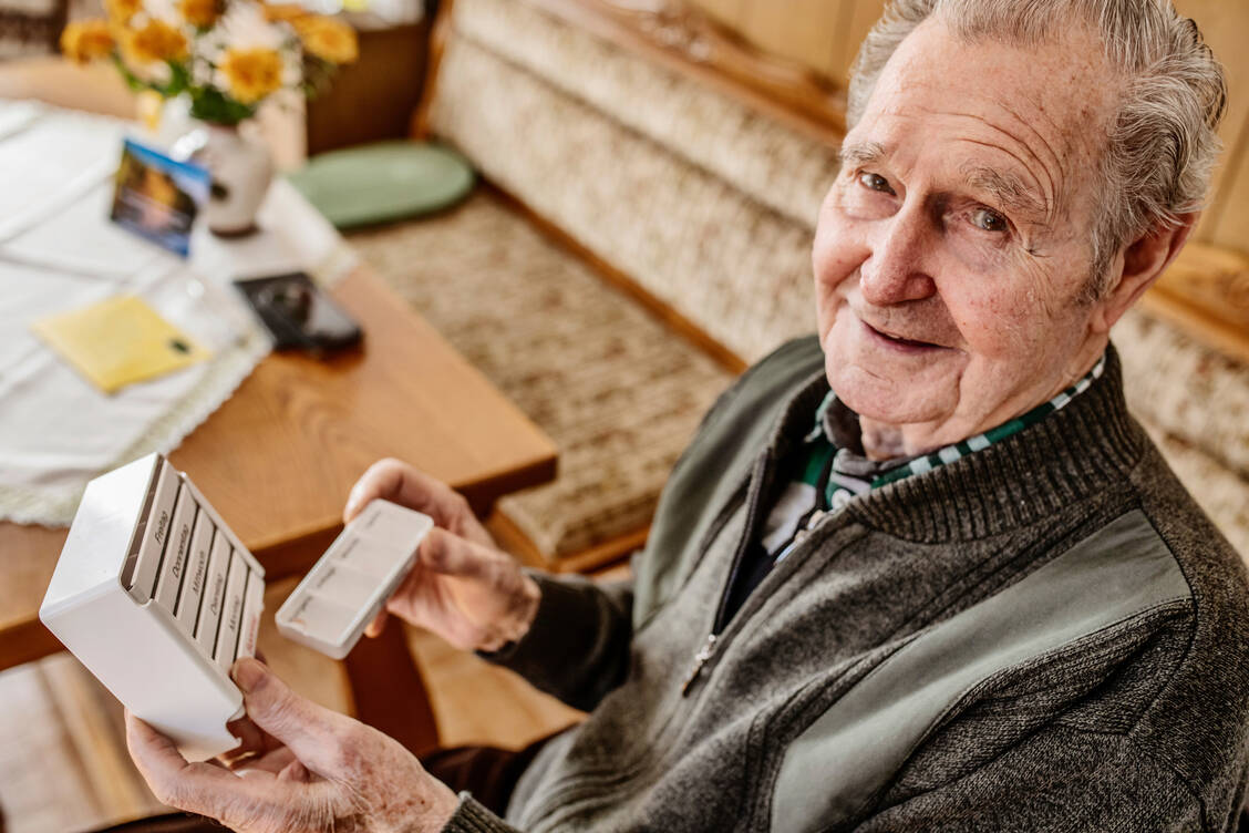 Geriatrische Patienten gehören zu den Medikationsfehler-assoziierten Risikogruppen. / Foto: Adobe Stock/bilderstoeckchen