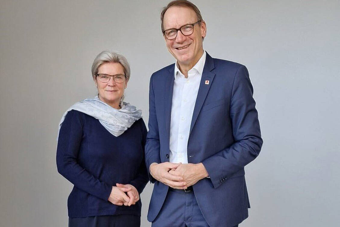 Simone Borchardt (links)  und Thomas Preis bei ihrem Treffen am Dienstag.  / © ABDA