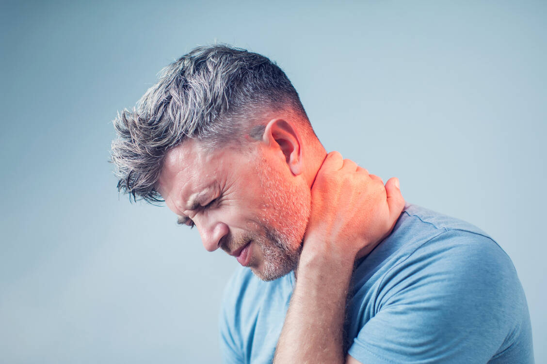 Brennende stechende Schmerzen können Menschen in die Verzweiflung treiben. Oft, aber nicht immer, sind sie neuropathisch bedingt. / Foto: Adobe Stock/Aleksej