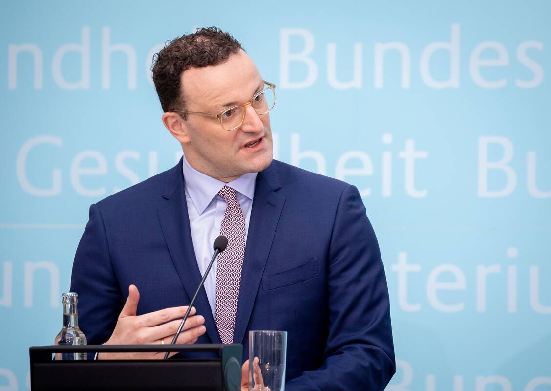 Jens Spahn hat mit seiner Forderung, dass die Krankenkassen die Kosten der Liposuktion bei Lipödem übernehmen sollten, für Wirbel gesorgt. / Foto: Picture Alliance