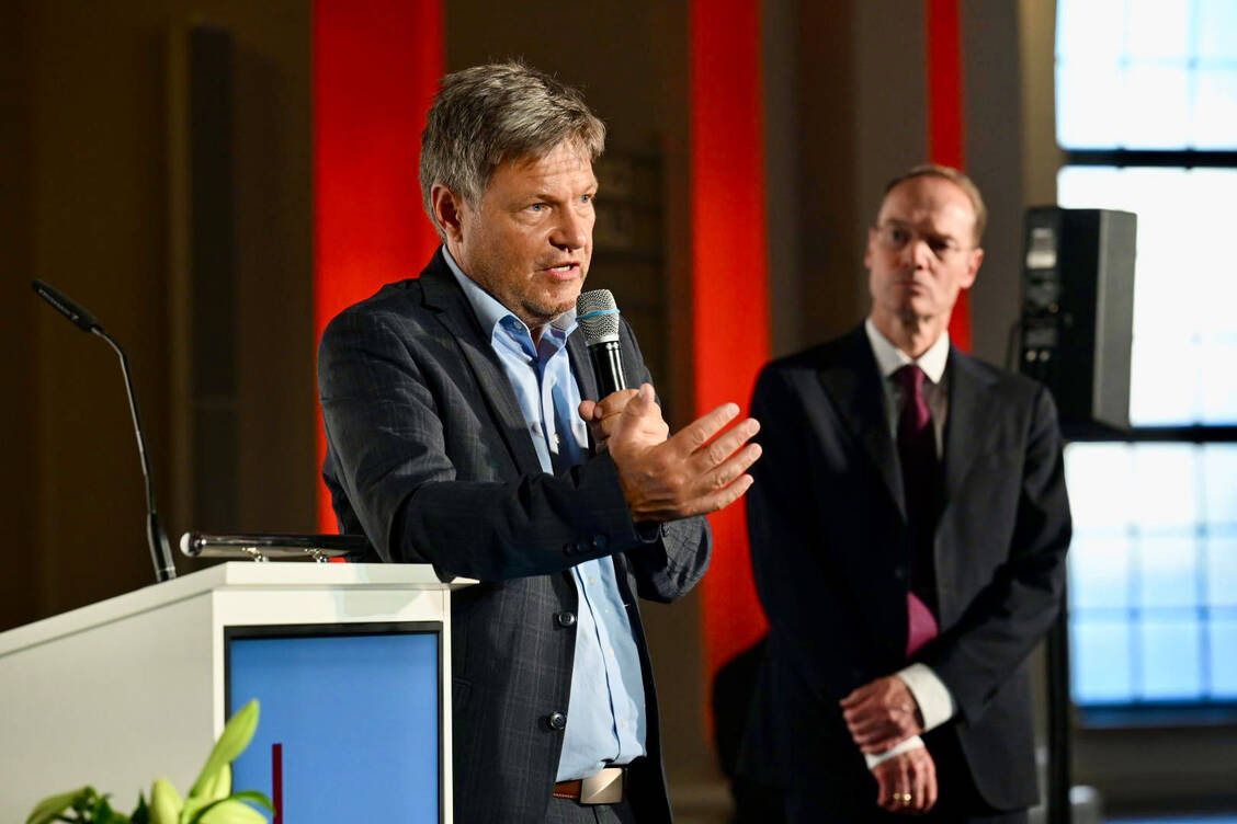Wirtschaftsminister Robert Habeck hielt eine Rede zur Eröffnung der BPI-Hauptversammlung.  / Foto: BPI/Kruppa