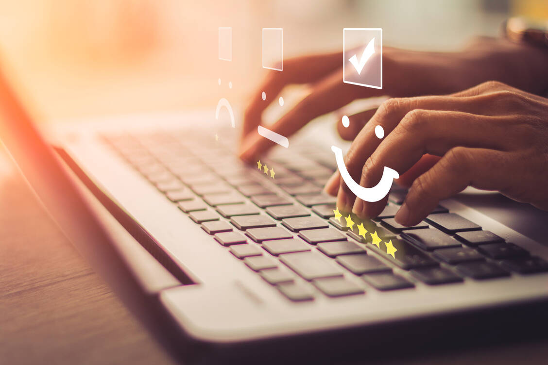 Seit 2016 befragt der BPhD jährlich angehende Apotheker und Jungapprobierte, um die Studiensituation besser beurteilen zu können. Die Teilnahme ist online möglich.  / Foto: Adobe Stock / Urupong