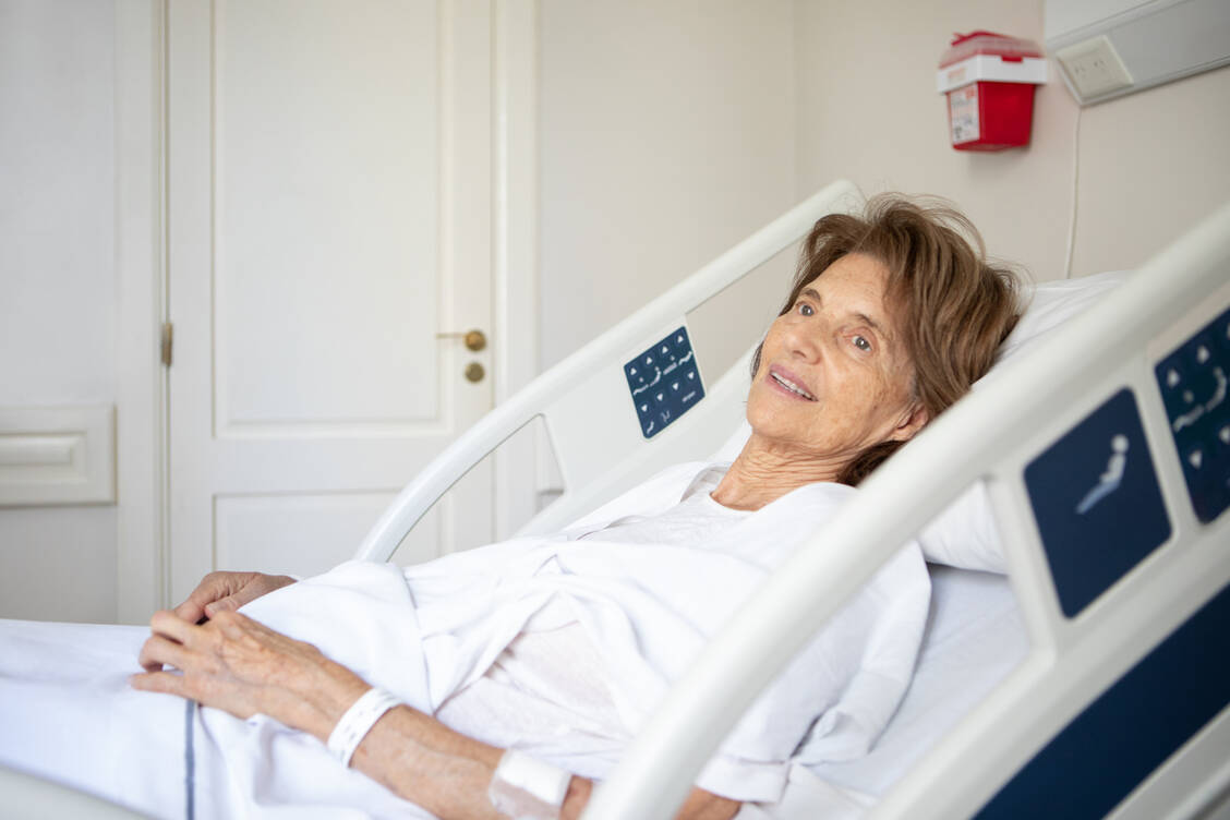 Würde zu Beginn eines Krankenhausaufenthalts auf Mangelernährung gescreent, könnte sich die Versorgung der betroffenen Patienten deutlich verbessern. / © Getty Images/ruizluquepaz