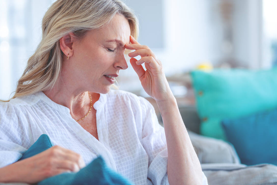 Patienten, die sich von Long Covid erholt haben, können offenbar nach Infektionen mit anderen Viren als SARS-CoV-2 Rückfälle erleiden. / Foto: Getty Images/courtneyk