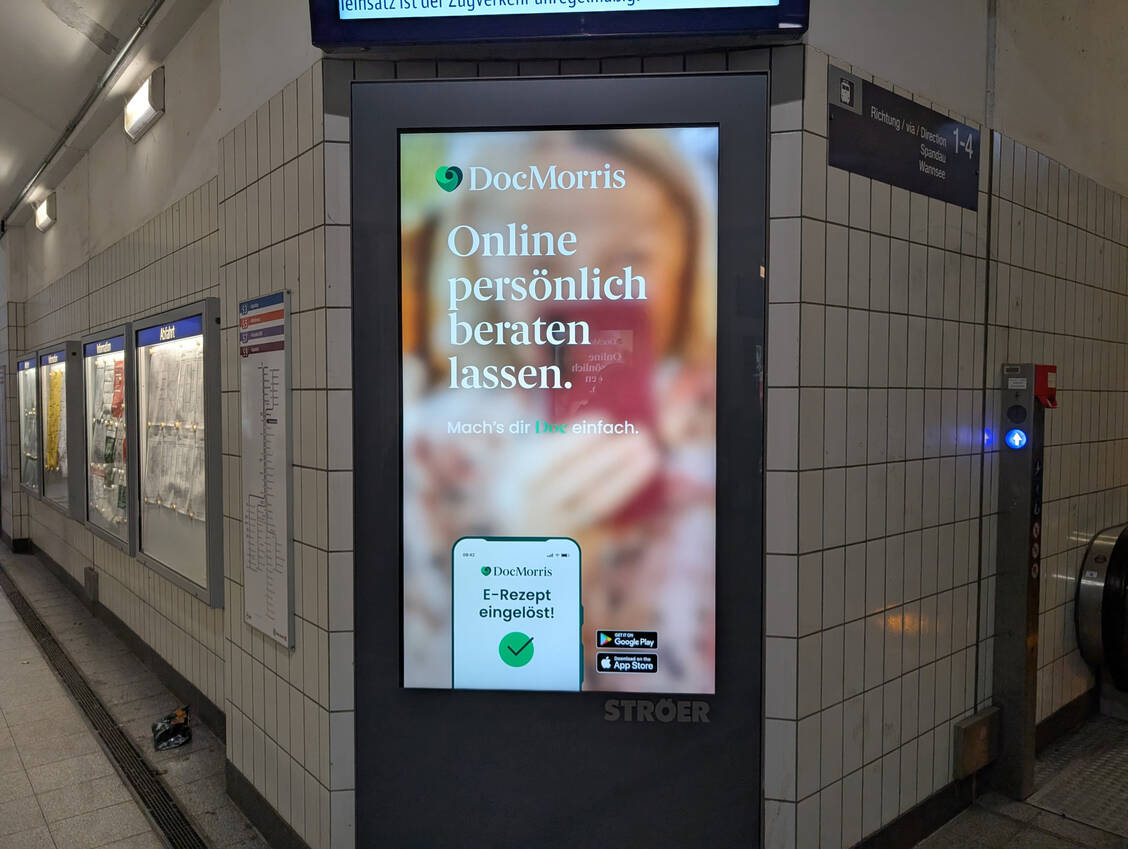 Die »Hochregallager« niederländischer Versender seien keine Apotheken, kritisiert die Apothekerkammer Nordrhein. / © PZ/Brockfeld