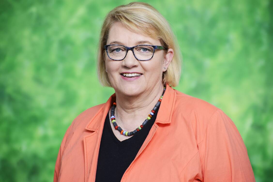 Kordula Schulz-Asche wollte vom BMG wissen, ob es tatsächlich Probleme bei der Umsetzung des Fälschungsschutz-Systems gab. / Foto: Stefan Kaminski