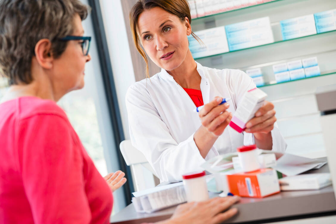 Apotheker sollen künftig für pharmazeutische Dienstleistungen vergütet werden. Was die Verteilung der Honorare betrifft, könnte es aber zu Problemen kommen. / Foto: ABDA