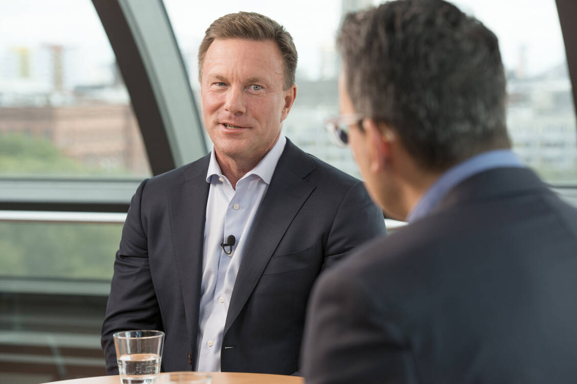 Laut Gematik-Chef Markus Leyck Dieken sorgen insbesondere Verspätungen bei den Softwarehäusern der Ärzteschaft dafür, dass das E-Rezept-Modellprojekt erst im Spätsommer Fahrt aufnehmen kann. / Foto: PZ/Philipp Külker