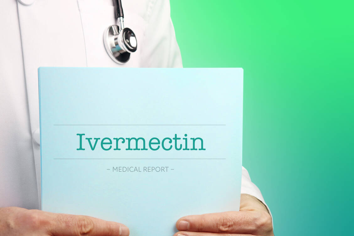 Ivermectin steht seit Langem auf der Liste der unentbehrlichen Arzneimittel der Weltgesundheitsorganisation, wegen seiner Wirkung gegen Parasiten wie Würmer, Milben und Läuse. Dass Ivermectin bei Covid-19 einen Nutzen bringt, ist dagegen nicht sicher belegt. / Foto: Adobe Stock/MQ-Illustrations