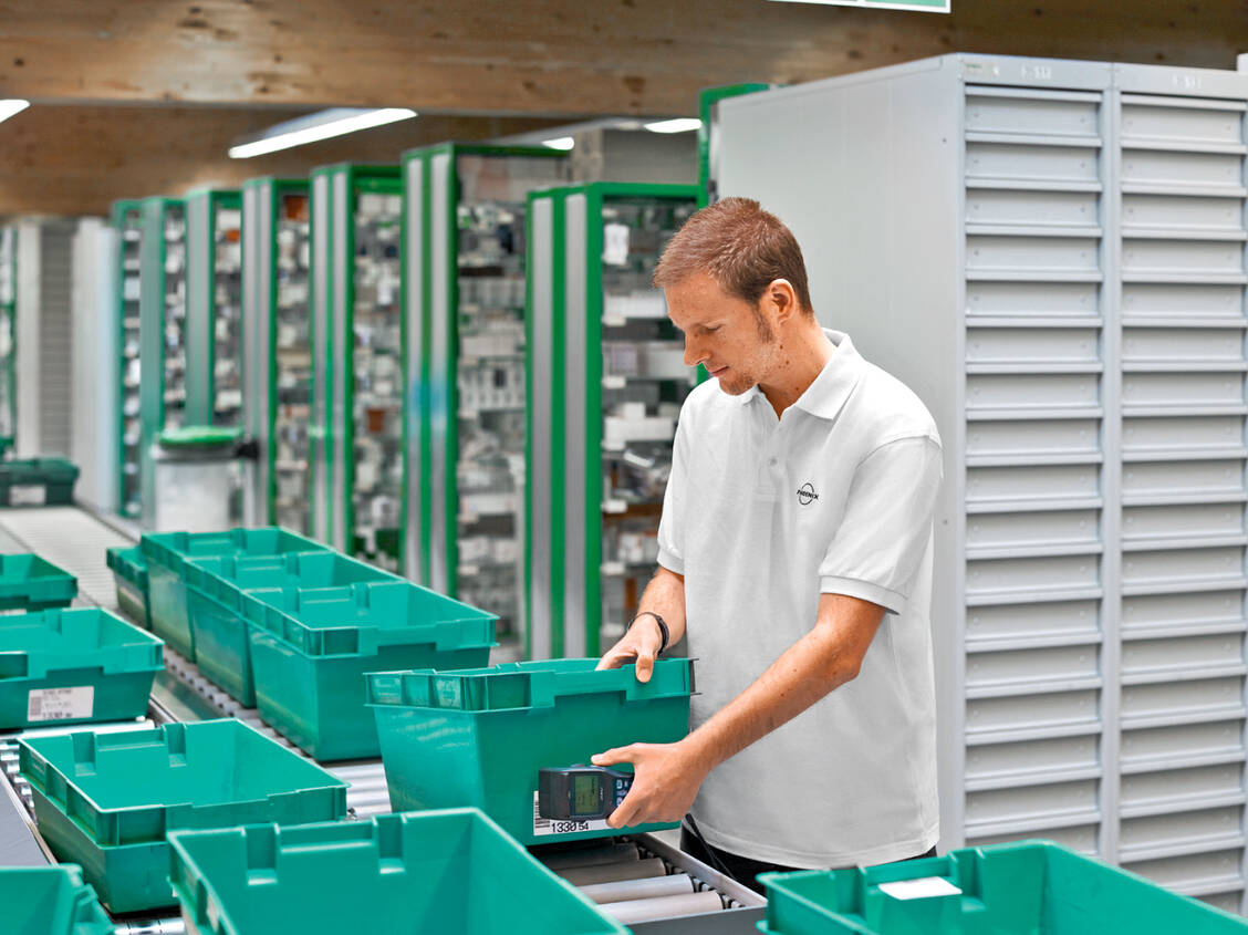 Nach Angaben der Phoenix Group ist die Zahl der Mitarbeiter im vergangenen Geschäftsjahr insgesamt von 34.000 auf 37.000 gestiegen. / Foto: PHOENIX Pharmahandel