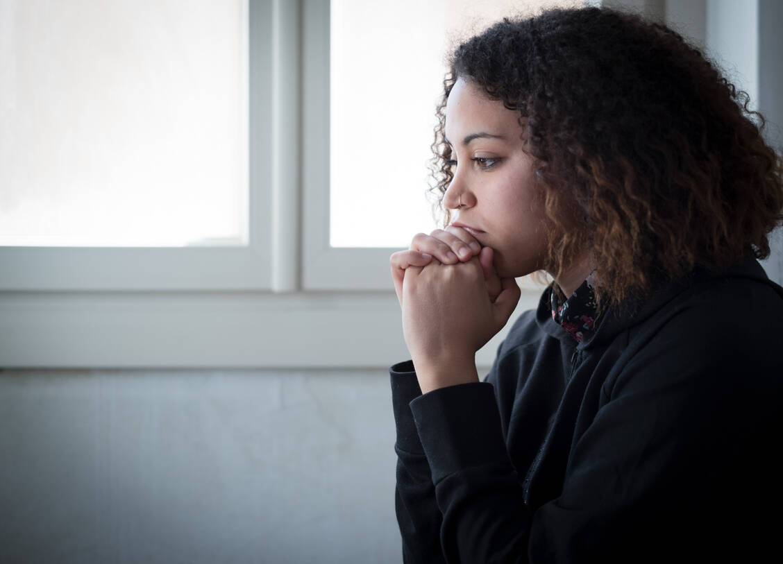 Erzwungener Rückzug, Isolation und Ängste bestimmten im Lockdown das Leben vieler Menschen – das kann negative Folgen für die psychische Gesundheit haben.  / Foto: Shutterstock/tommaso79