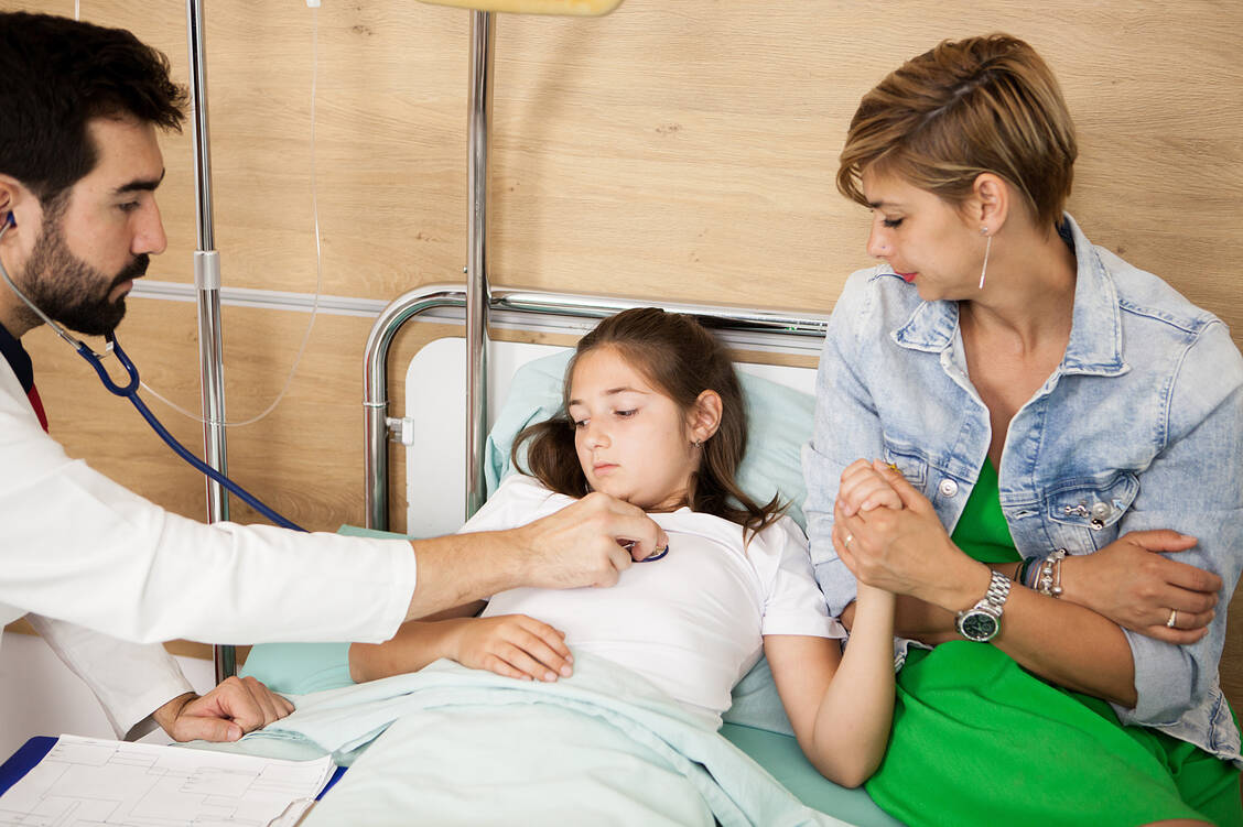 Bei Säuglingen und Kindern schreitet eine pulmonale arterielle Hypertonie oft schnell fort. / Foto: Adobe Stock/DC Studio