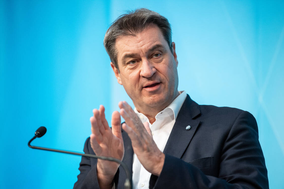 Mehr Anlaufstellen für Impfungen sind nach Ansicht von Bayerns Ministerpräsident Markus Söder (CSU) ein effizienter Baustein, um das Impftempo zu steigern. Apotheken sollen demnach Teil der Struktur sein, sagte Söder. / Foto: picture alliance/dpa