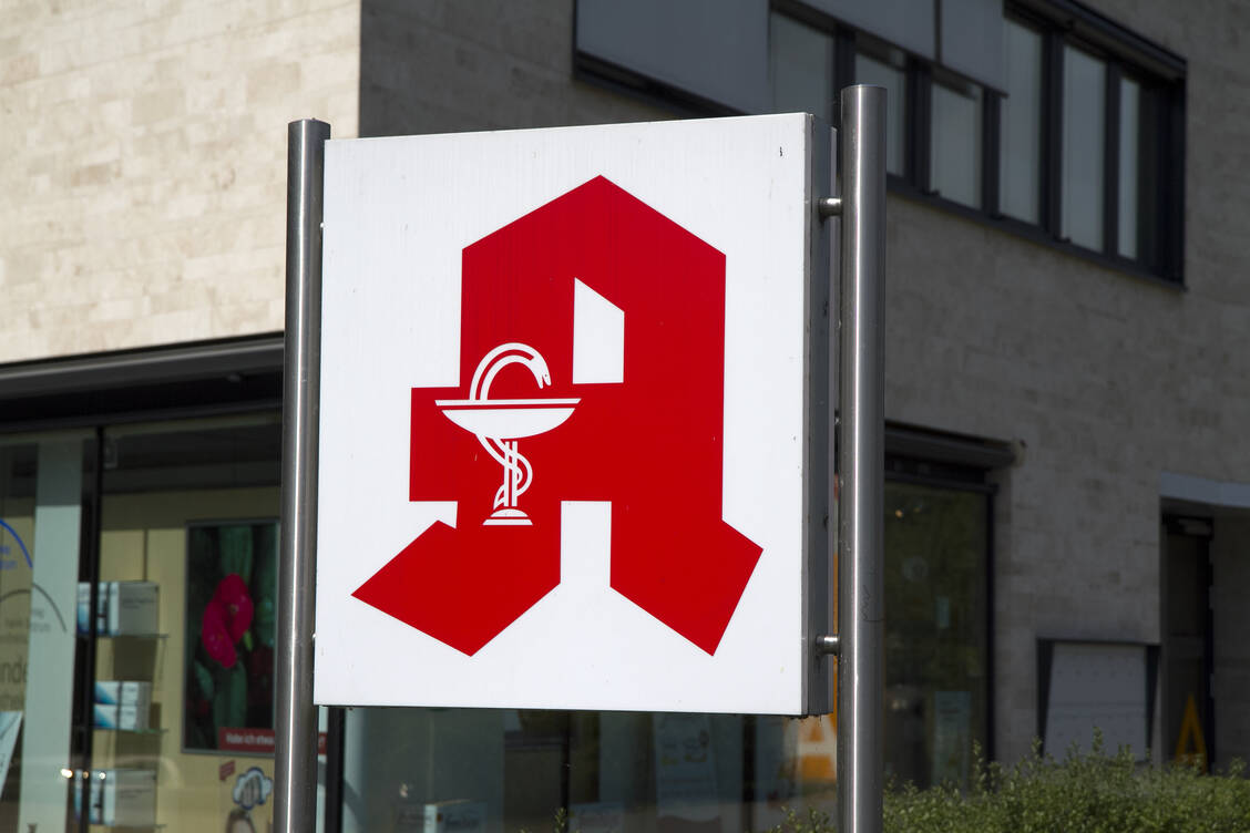 Die Richtung steht: Im Apothekenmarkt sind einige Änderungen geplant, die die Apotheke vor Ort zukunftsfest machen sollen. / Foto: picture alliance / Eibner-Pressefoto