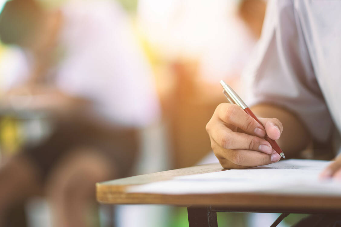 Nicht fristgerecht: Viele Studierende stehen vor Schwierigkeiten bei der Anmeldung  für das Erste beziehungsweise Zweite Staatsexamen.  / Foto: Adobe Stock / arrowsmith2