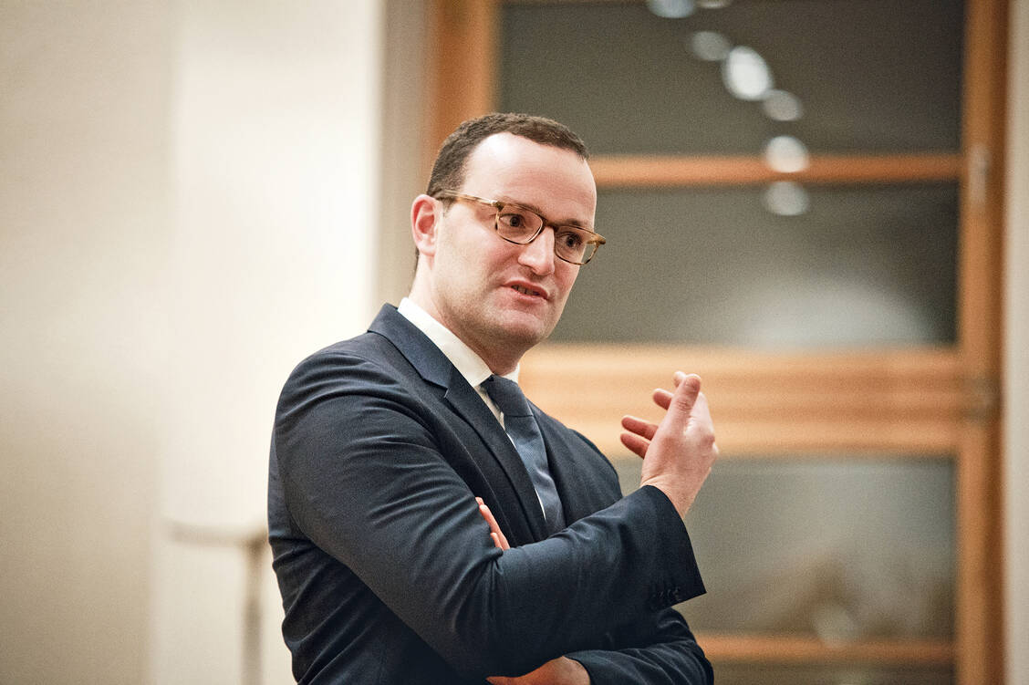 Der Bundesrat will Spahns Ministerium keine weiteren Befugnisse gegenüber dem Gemeinsamen Bundesausschuss einräumen. / Foto: Foto: Team Spahn