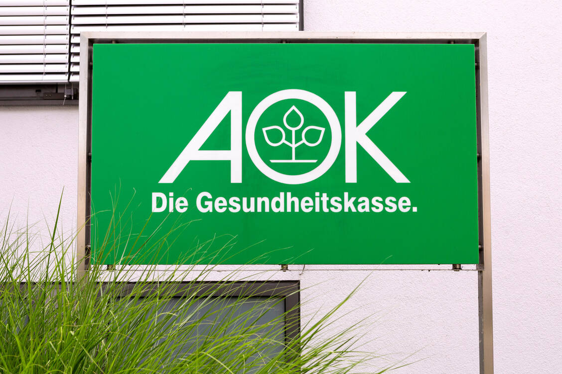 Bei der AOK Rheinland/Hamburg müssen die Rabattverträge während der Coronakrise nur noch eingeschränkt umgesetzt werden. / Foto: imago images/CHROMORANGE
