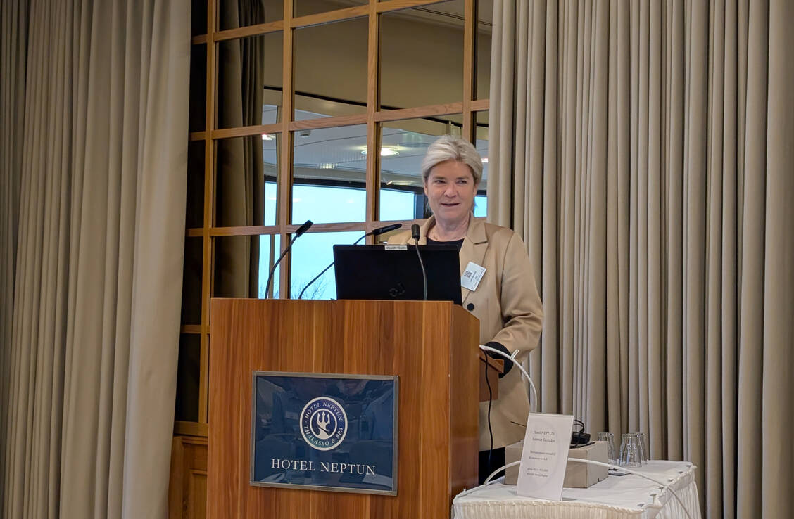 Die Bundestagsabgeordnete Simone Borchardt sprach ausführlich über die geplante Apothekenreform.  / © PZ/Brockfeld