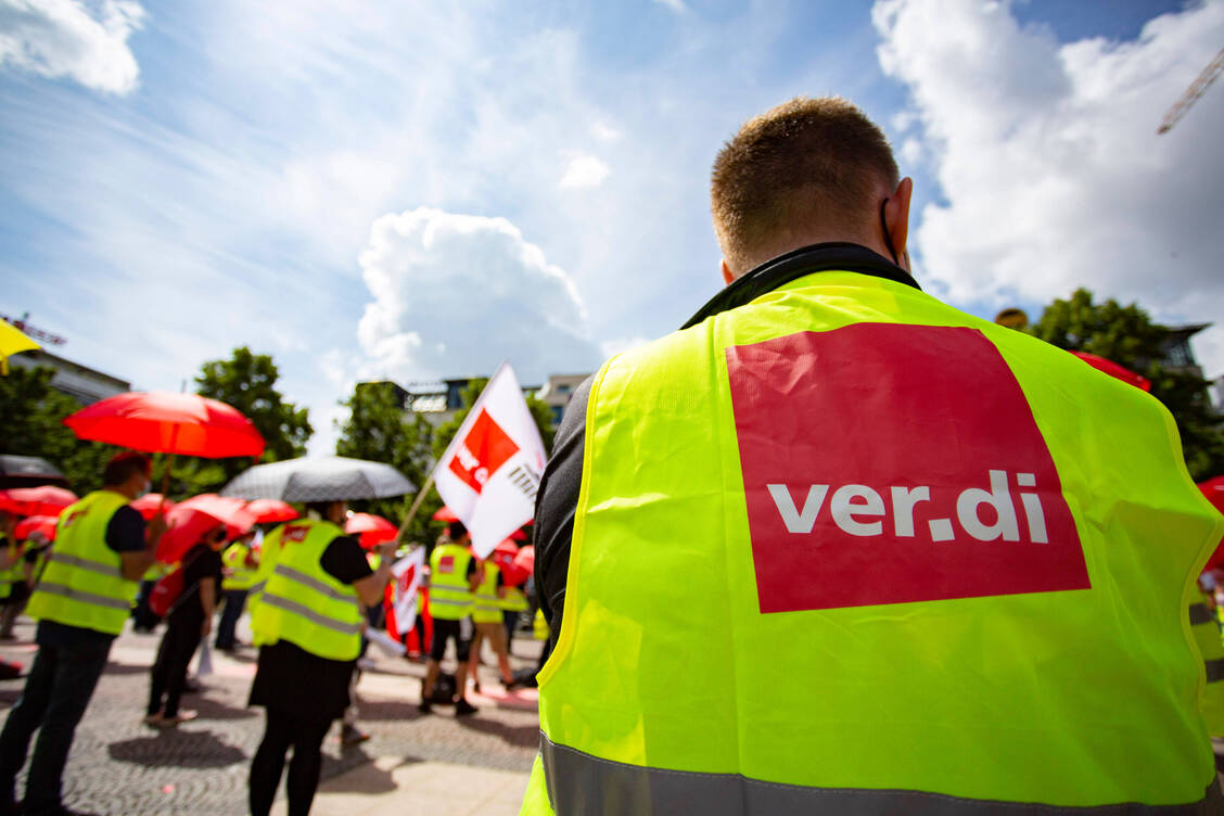 In Berlin und Brandenburg bestreikt die Gewerkschaft Verdi am heutigen Mittwoch und am morgigen Donnerstag den pharmazeutischen Großhandel. / Foto: imago images/A. Friedrichs