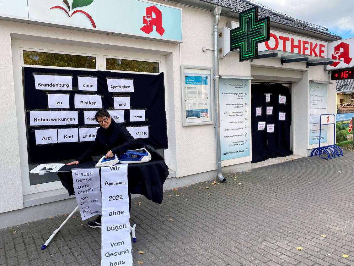»Wir werden vom Arzt und Minister Lauterbach abgebügelt«, beschwert sich Apothekerin Christiane Patzelt. / Foto: PZ/Rohrer