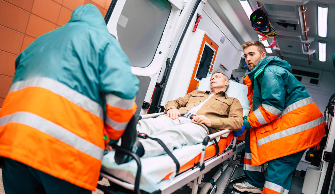Häufig werden Sepsis-Fälle vom Rettungsdienst allerdings nicht erkannt, zeigt eine Studie aus Deutschland. / Foto: Getty Images/Povozniuk