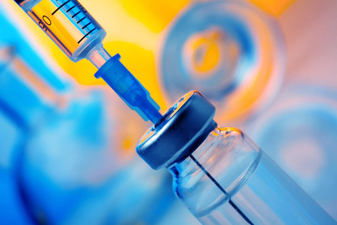Impfungen können Leben retten, aber auch nicht übertragbare Krankheiten vermeiden. Die Vorteile werden derzeit zu schlecht verkauft, meint der Expertenrat. / © Adobe Stock/vetre