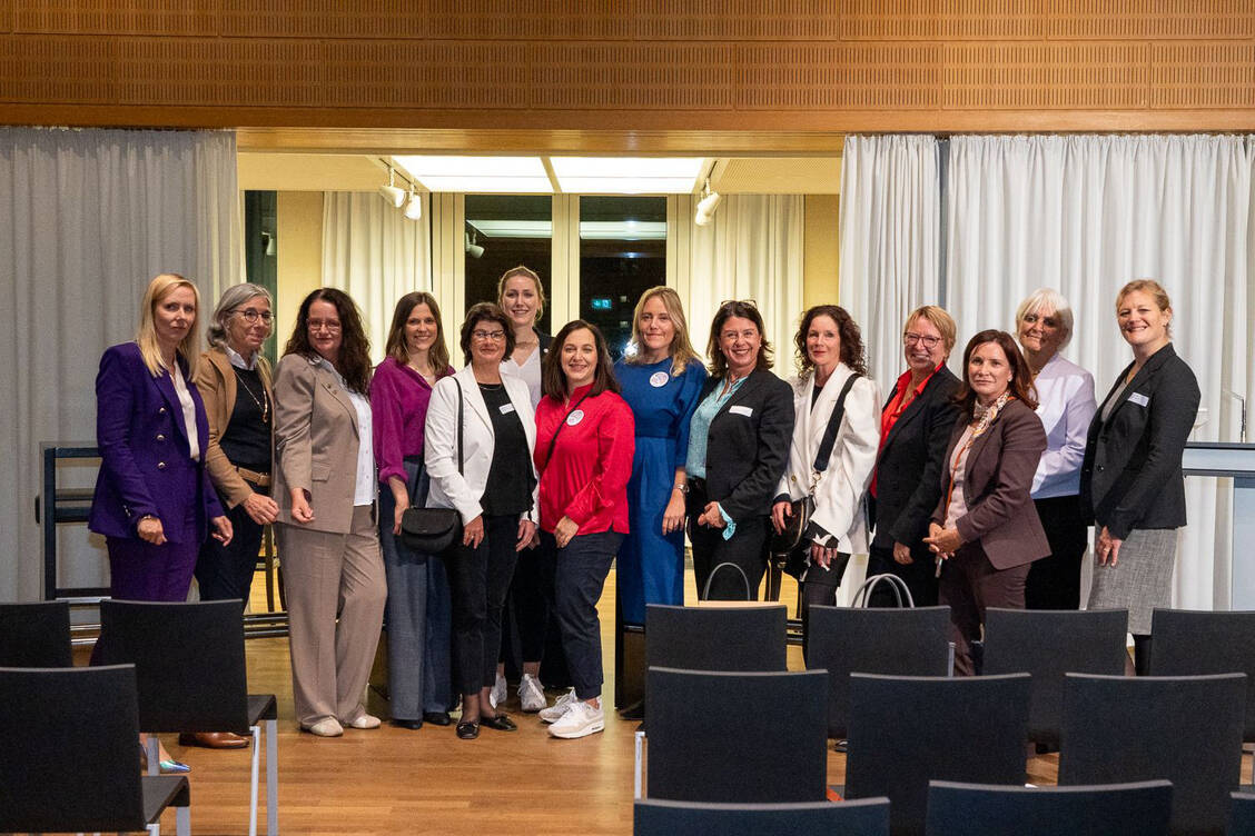 Der Runde Tisch der »Frauen im Gesundheitswesen« kritisiert mangelnde Parität bei der Neubesetzung von Schlüsselpositionen. / Foto: Foto: 