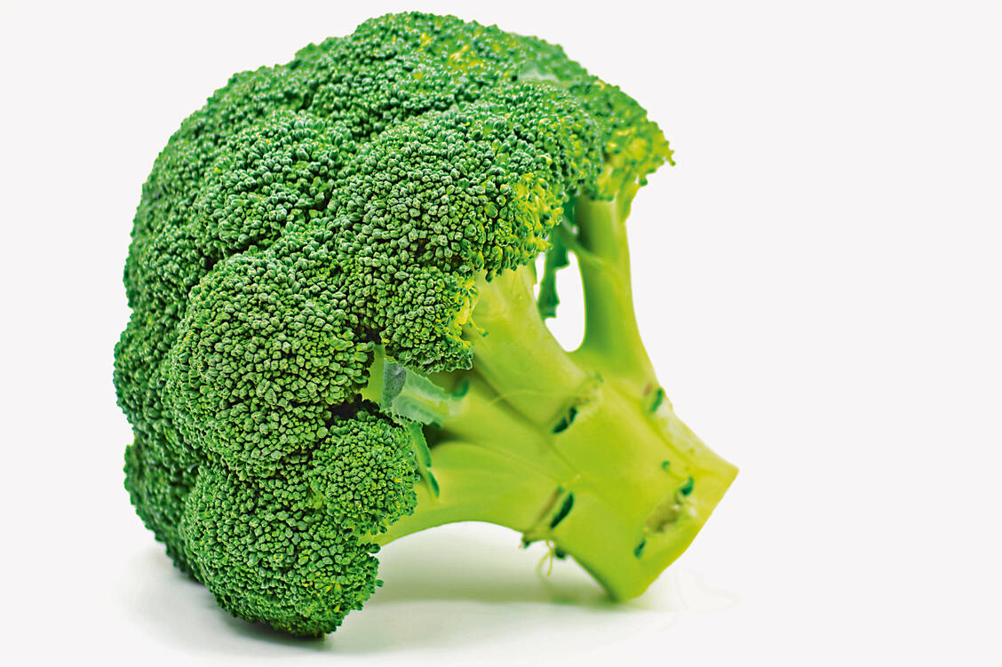 Außer Indol-3-Carbinol enthält Broccoli noch viele weitere gesunde Stoffe wie Mineralstoffe und Vitamine. / Foto: Fotolia/PhotoEd