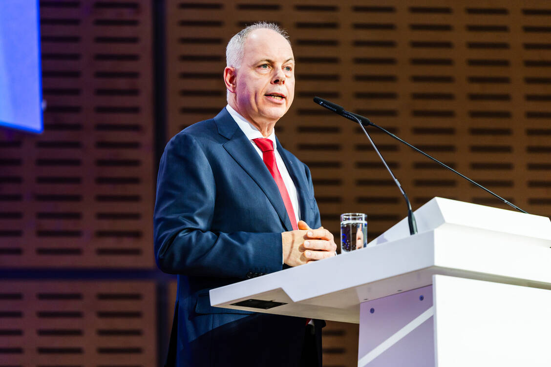 Noweda-Chef Michael Kuck warnt davor, dass die »Coupon-Mentalität« der Versender dazu beitrage, das Apothekennetz in Deutschland weiter zu schwächen. Diesen Begriff hatte ihm Shop Apotheke übel genommen. / © Noweda