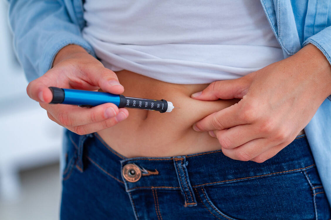 Eine einzige subkutane Injektion von Insulin icodec deckt den Basalinsulinbedarf für eine gesamte Woche (Symbolbild). / Foto: Adobe Stock/Goffkein