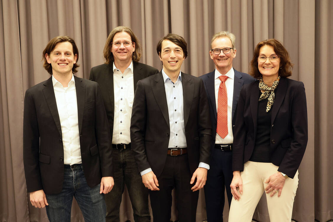 Der alte bleibt der neue Vorstand (von links): Max Breuer, Jörg Maibaum, Constantin Biederbick (1. Vorsitzender), Sebastian Berges (2. Vorsitzender) und Nicola Ciliax-Kindling. / © Alois Müller