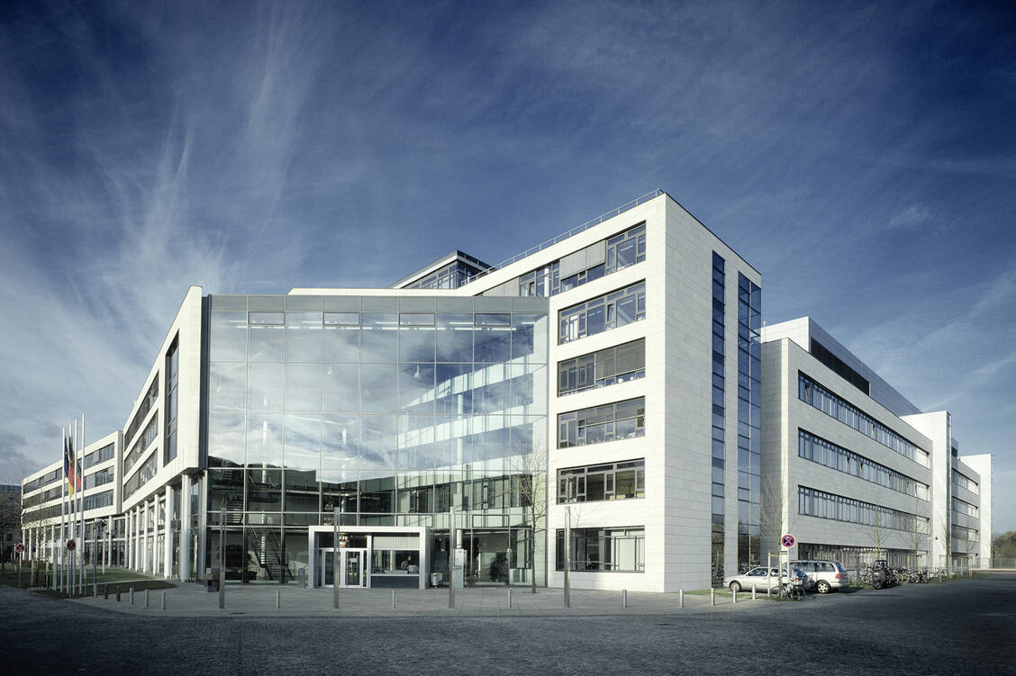 Das Bundesinstitut für Arzneimittel und Medizinprodukte (BfArM) mit Sitz in Bonn rechnet mit den ersten Selbsttest-Zulassungen Anfang März. / Foto: BfArM/Frank Rümmele