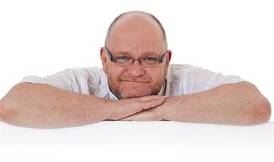 Ein Grüner Star schädigt den Sehnerv  irreversibel, bevor man ihn bemerkt.  Ab dem 40. Lebensjahr sollte daher  regelmäßig der Augeninnendruck  gemessen werden.
<p class="fotonachweis">Foto: Fotolia/Kaesler Media</p>