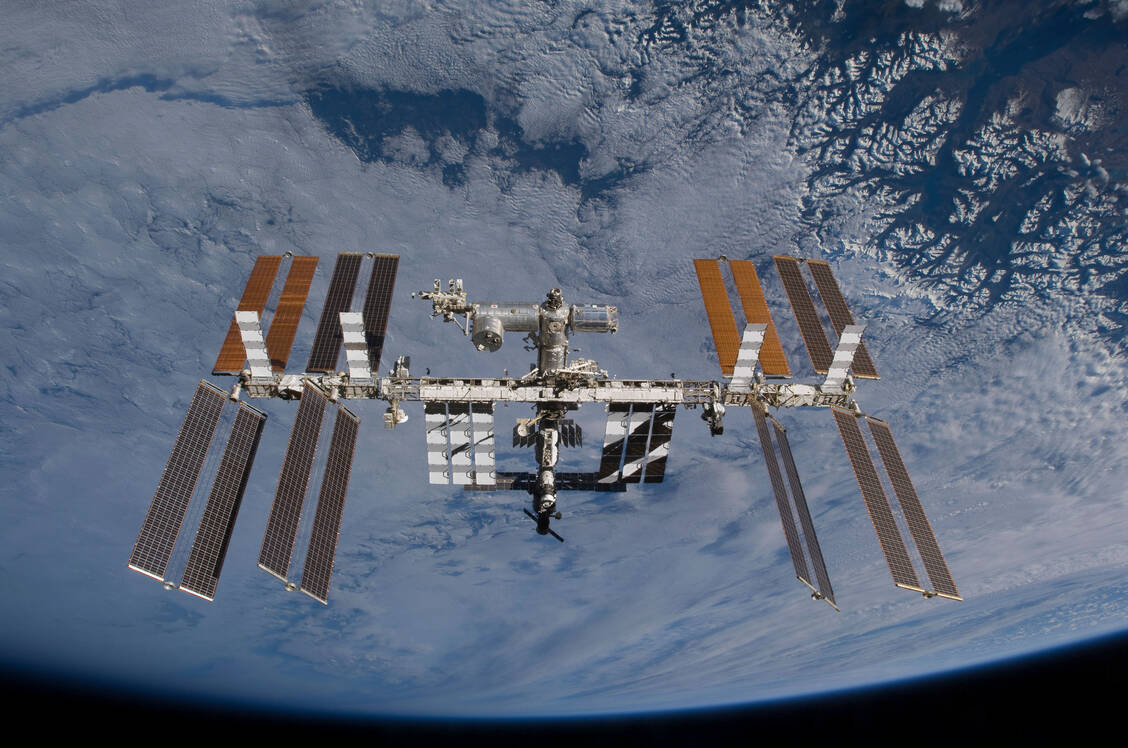 Auch die Internationale Raumstation ISS hat ein Mikrobiom, das sich aus Keimen der Bewohner zusammensetzt. / Foto: Getty Images/Stocktrek Images