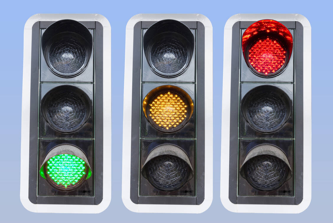 Die Informationsbögen bieten drei Kategorien in Form eines Ampelschemas für die Interpretation des berechneten Mittelwerts an. / Foto: Adobe Stock/mlehmann78