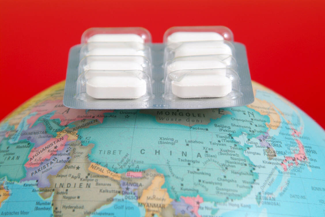Arzneimittel aus Deutschland sind weltweit gefragt. Vor allem für die Wertschöpfung im Inland seien die Pharma-Exporte ein Vorteil, meint der vfa. / Foto: Adobe Stock/anoli