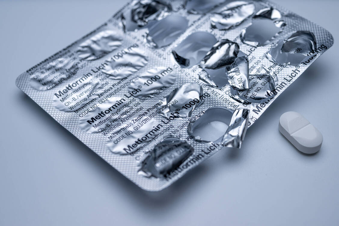 Millionen von Menschen in Deutschland werden mit Metformin behandelt. Eine Rücknahme Metformin-haltiger Generika aus Kostengründen wäre eine Katastrophe für die Versorgung von Patienten mit Typ-2-Diabetes. / © Imago Images/Ulrich Roth