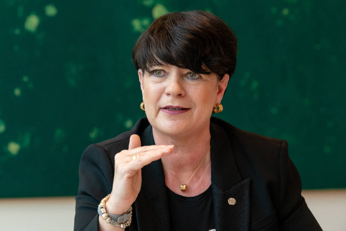 Die gesundheitspolitische Sprecherin der FDP-Fraktion, Christine Aschenberg-Dugnus, ist mit dem Verhalten der Bundesregierung in Sachen AvP-Insolvenz nicht zufrieden. / Foto: PZ/Svea Pietschmann