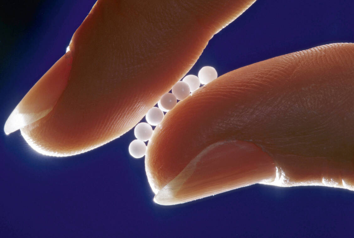 Wirken Globuli oder nicht? Das ist nicht nur eine naturwissenschaftliche, sondern auch eine juristische Frage. / Foto: Imago/Imagebroker