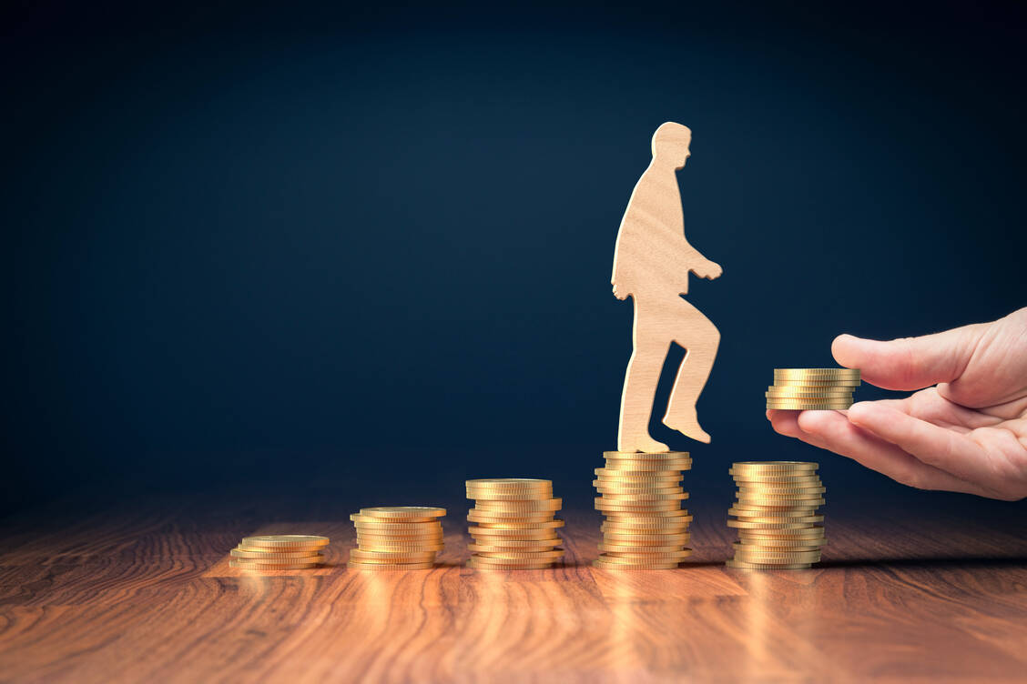 Warum zu frühe Zahlungen an den Großhandel teuer werden können, erklärt die Steuerberatungsgesellschaft Treuhand Hannover. / Foto: Adobe Stock/jirsak