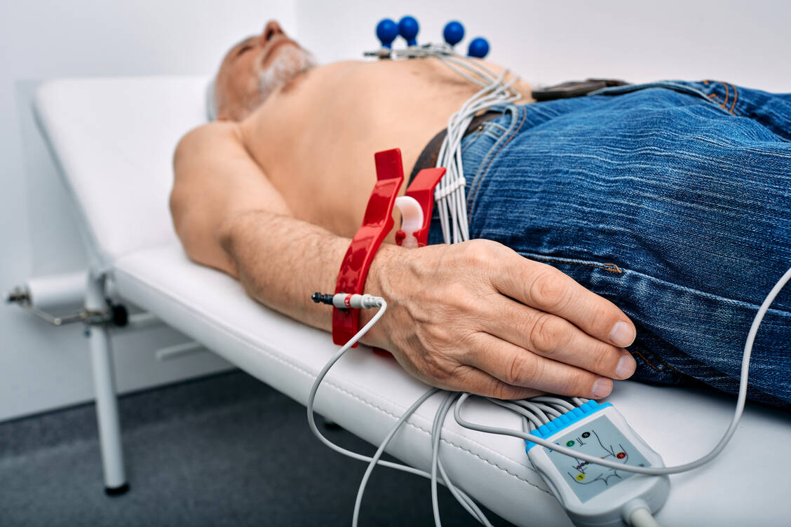 Veränderungen der QT-Zeit des Herzens können im EKG erkannt werden. / Foto: Adobe Stock/Peakstock