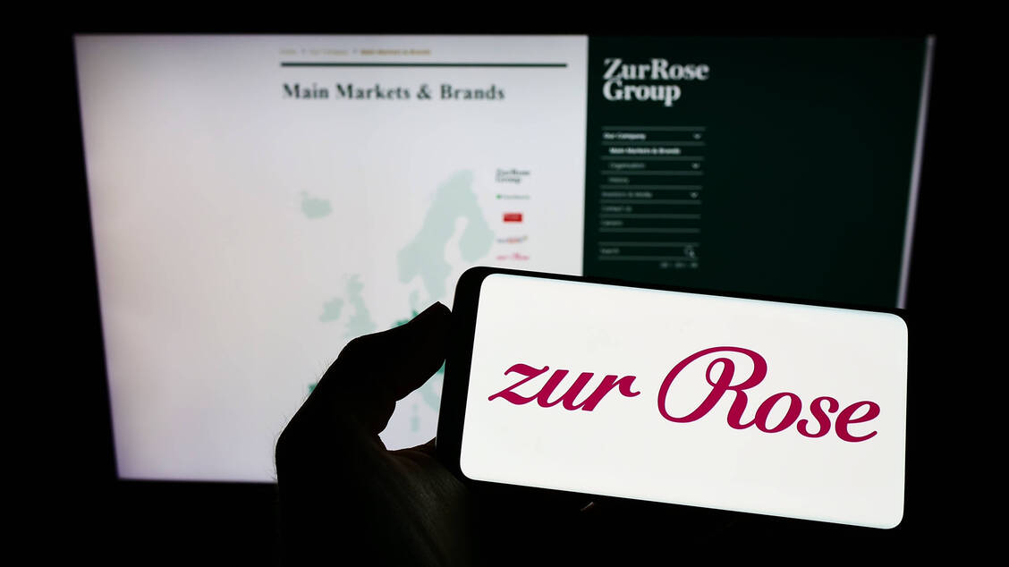 Der Doc-Morris-Mutterkonzern Zur Rose schließt den Logistikstandort der Eurapon Pharmahandel in Bremen. / Foto: IMAGO/Zoonar
