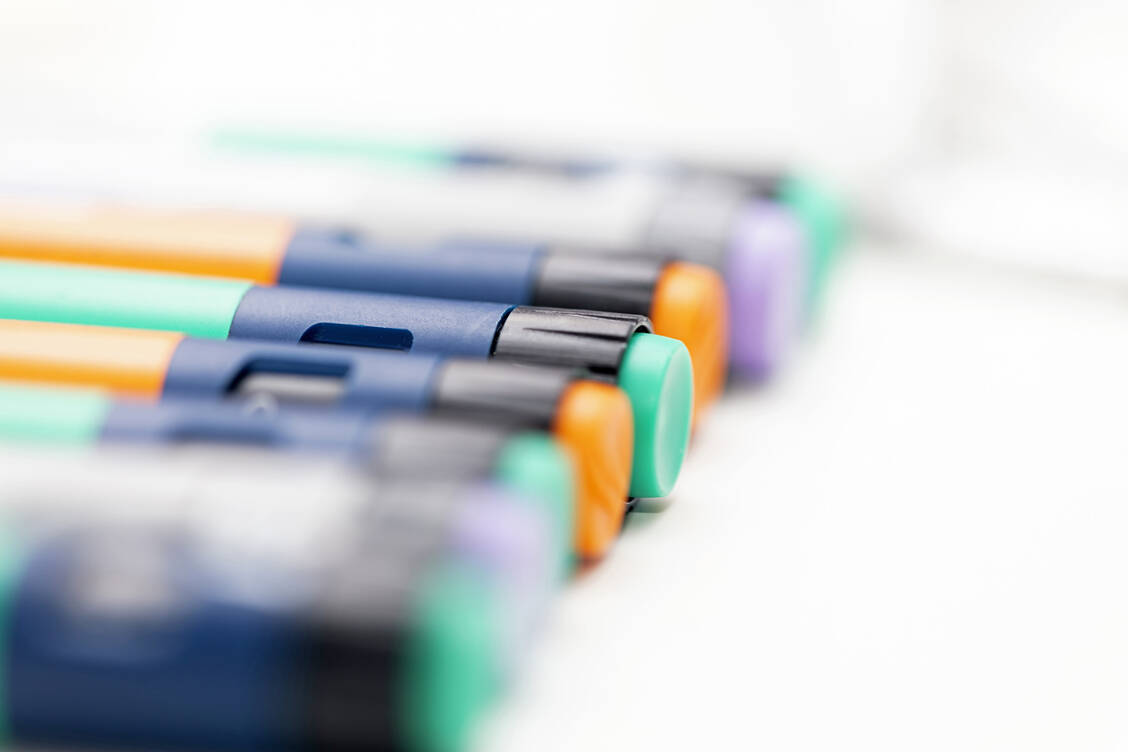 Das Portfolio an verfügbaren Insulinen wird weiter wachsen. Ein Wocheninsulin besitzt bereits eine EU-Zulassung, ein anderes befindet sich in Phase III der klinischen Testung. / Foto: Getty Images/gece33