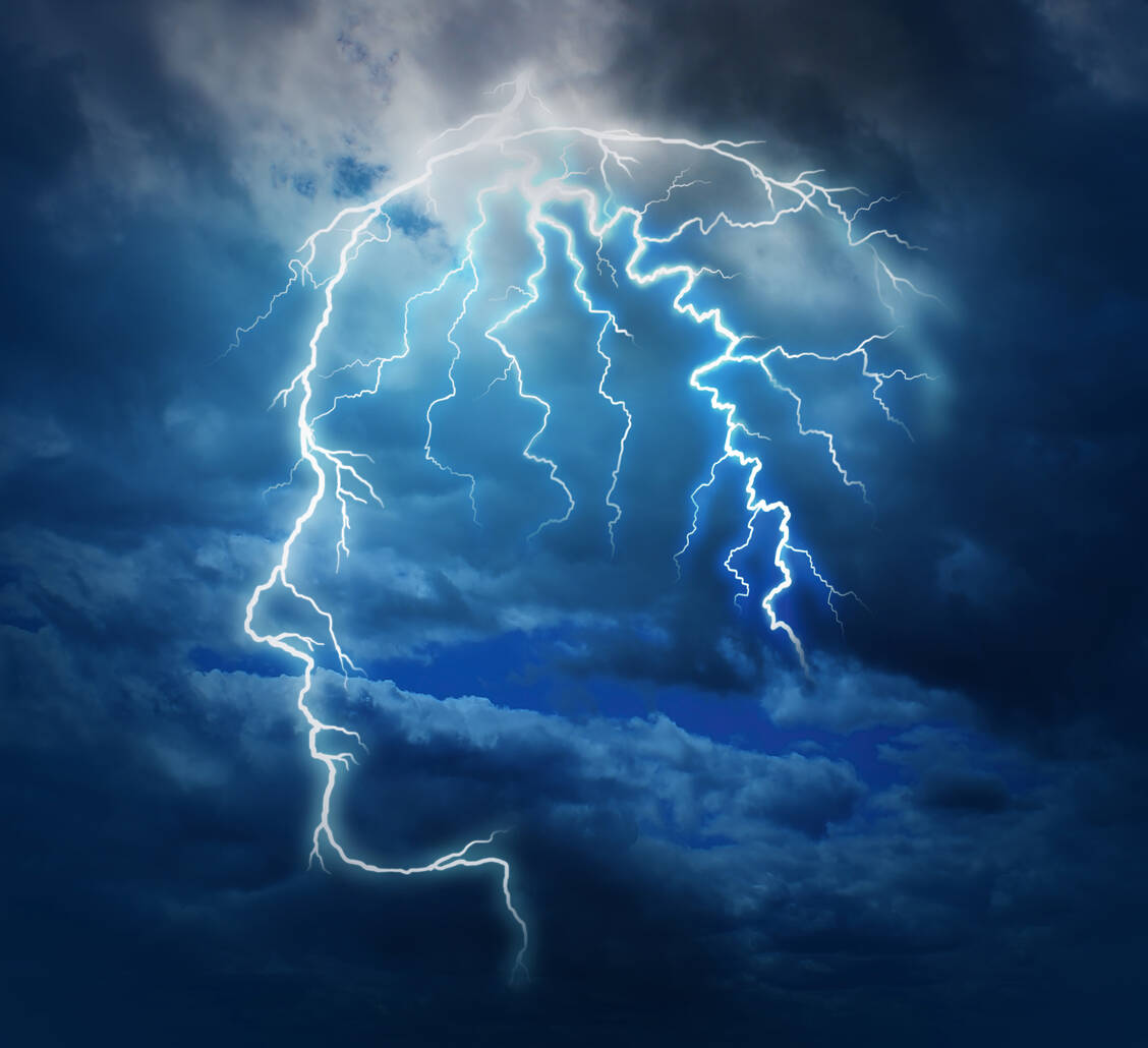 Bis zu 3 Prozent der Menschen erleiden im Laufe ihres Lebens einen epileptischen Anfall. Dabei kommt es zu plötzlichen, unkontrollierten elektrischen Entladungen von Nervenzellen. / Foto: Shutterstock/Lightspring