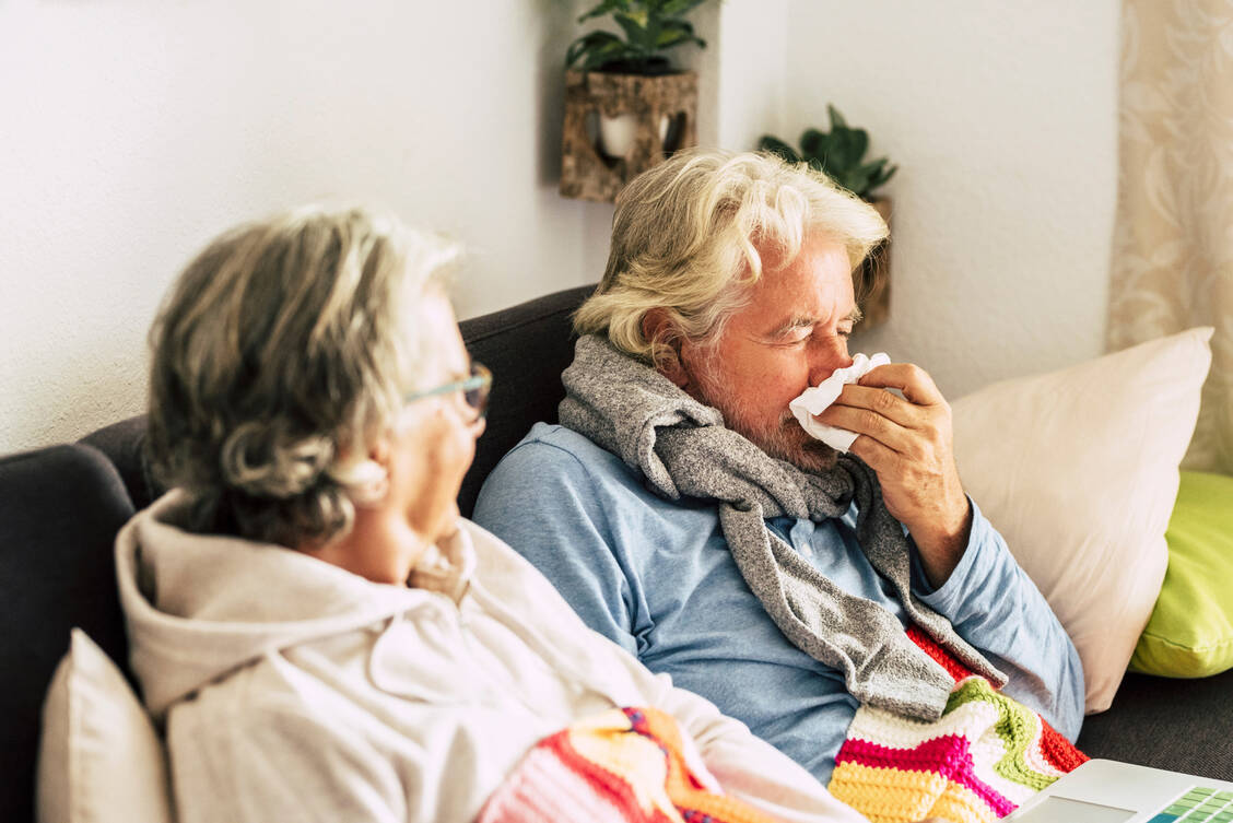 Die Zahl der laborbestätigten Influenza-Fälle hat in der Vorwoche sehr deutlich zugelegt. Alle Altersgruppen sind betroffen. / Foto: Adobe Stock/Simona
