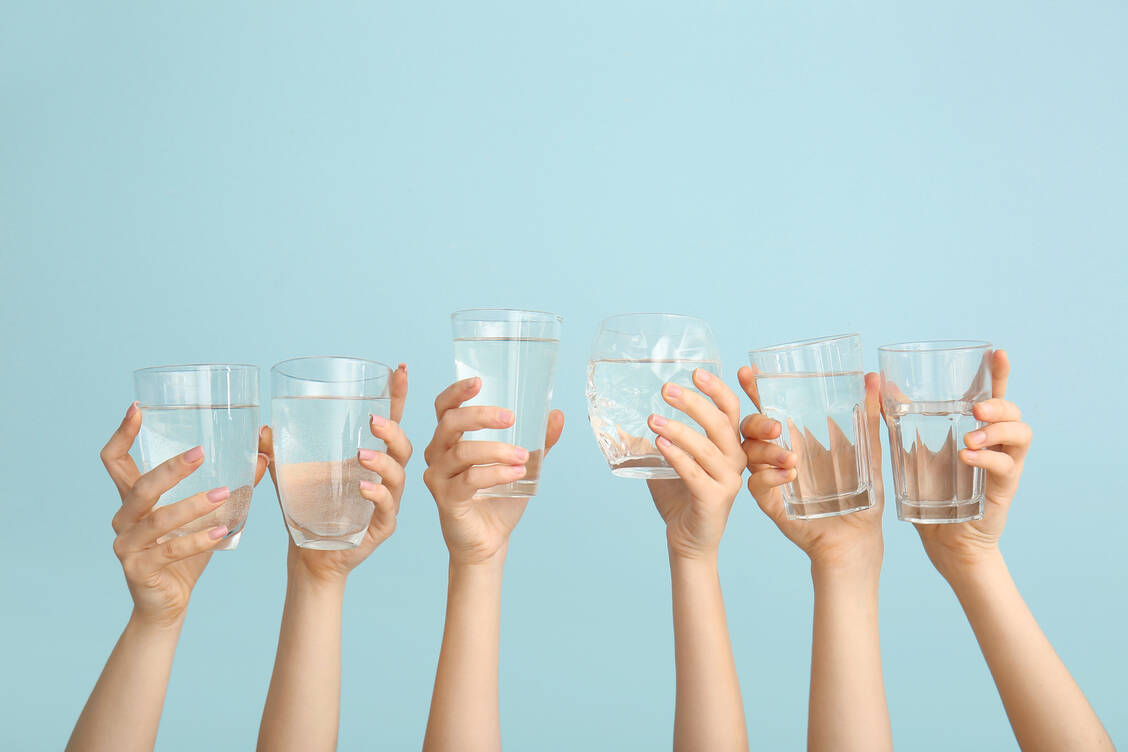 Wasser ist in vielerlei Hinsicht ein kostbares Gut. / © Adobe Stock/Pixel-Shot